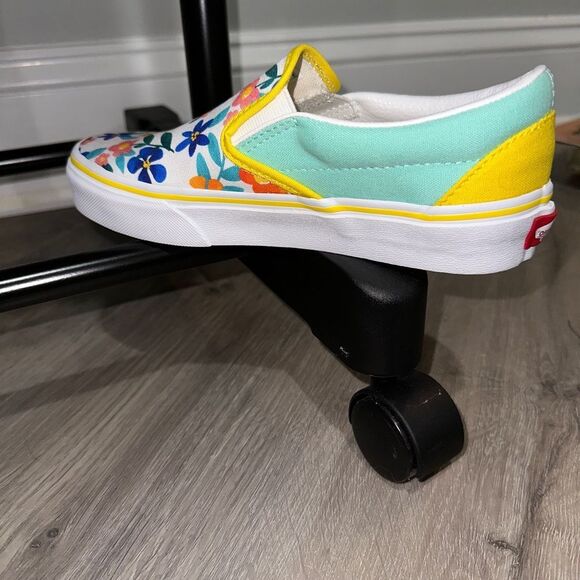 Women’s Vans Custom made Floral Slip Ons size 5 - Picture 5 of 9